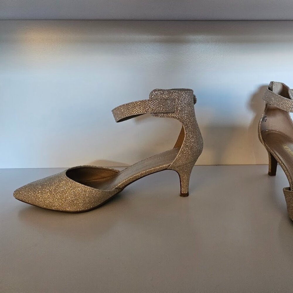 Gold Sparkle Mary Jane Kitten Heels - Size 11 - Picture 4 of 5